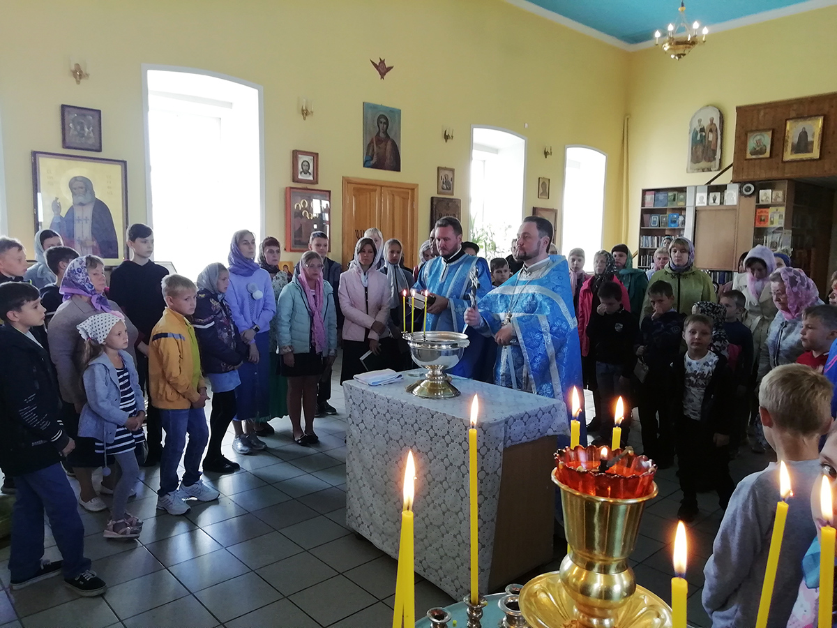 Литургия в пятницу попразднства Успения Песвятой Богородицы