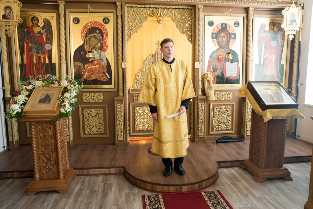 В день престольного праздника в Пензенской духовной семинарии митрополит Серафим наградил протоиерея Александра Филиппова Архиерейской благословенной грамотой