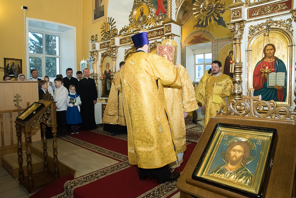 В престольный праздник митрополит Серафим совершил литургию в нашем храме