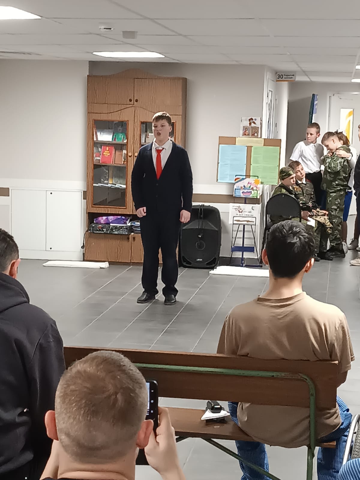Воспитанники воскресной школы Никольского храма в Терновке выступили с концертом для раненых военнослужащих