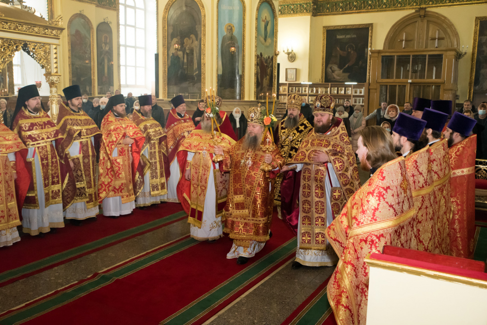 В праздник Собора новомучеников и исповедников Церкви Русской митрополит Серафим принял поздравления с днем Ангела