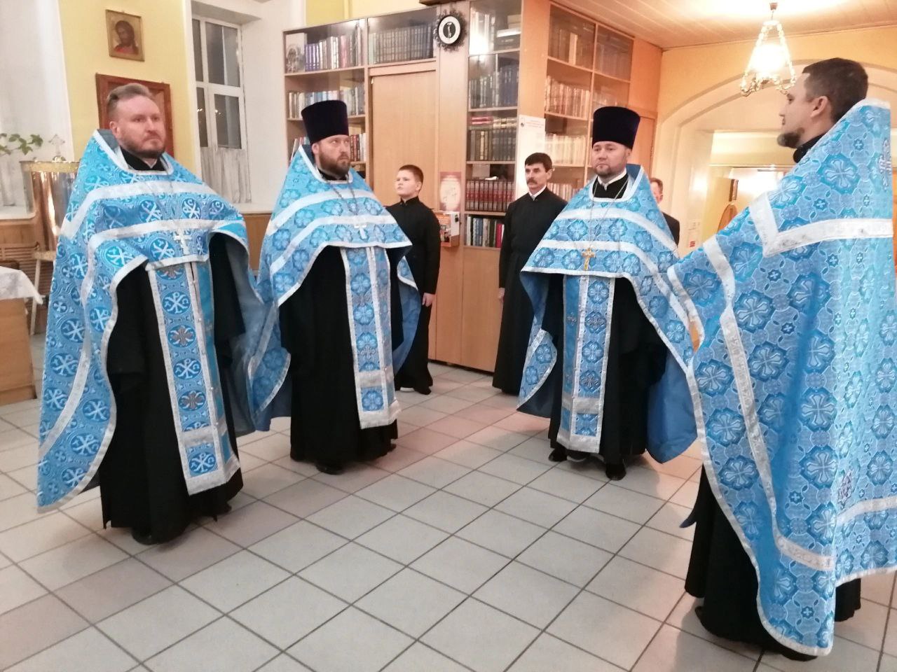 Всенощное бдение в канун празднования Казанской иконе Божией Матери
