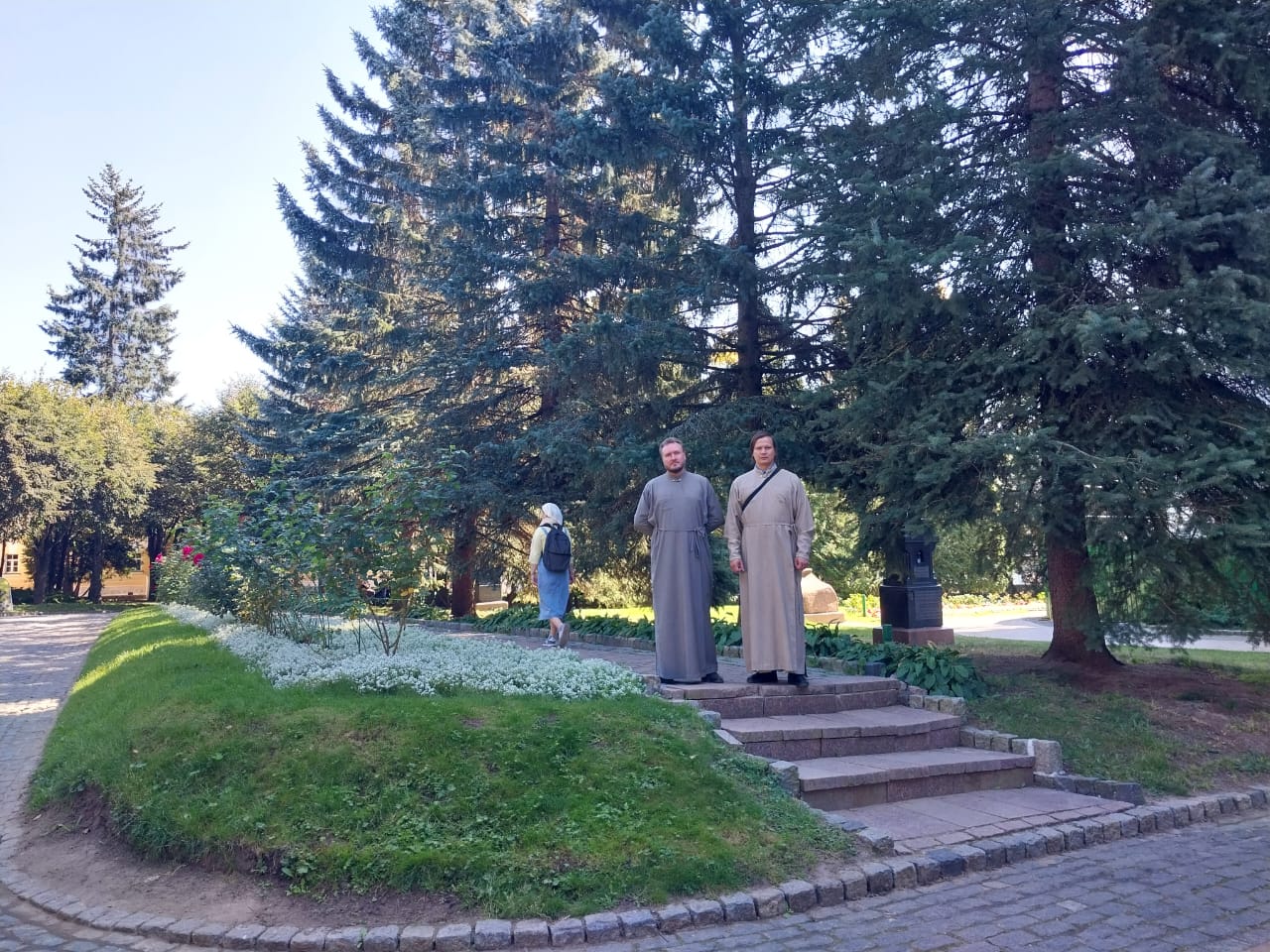 Воспитанники воскресной школы и прихожане нашего храма посетили святые места Московской области