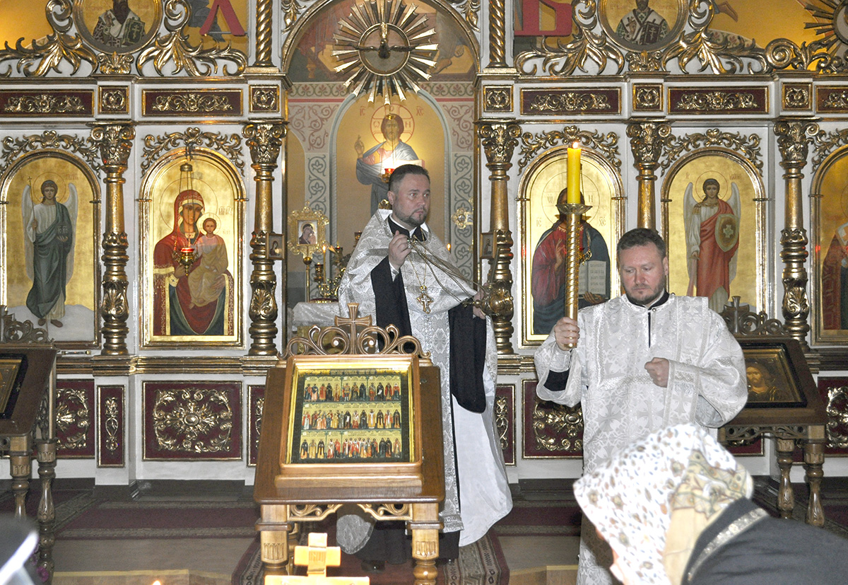 Заупокойное богослужение в канун Димитриевской родительской субботы