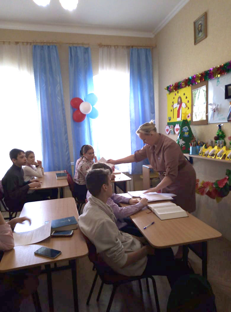 Воспитанники воскресной школы приняли участие в Олимпиаде по Закону Божию