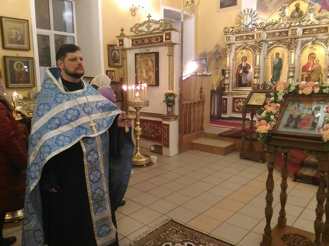 Всенощное бдение в канун праздника Сретения Господня