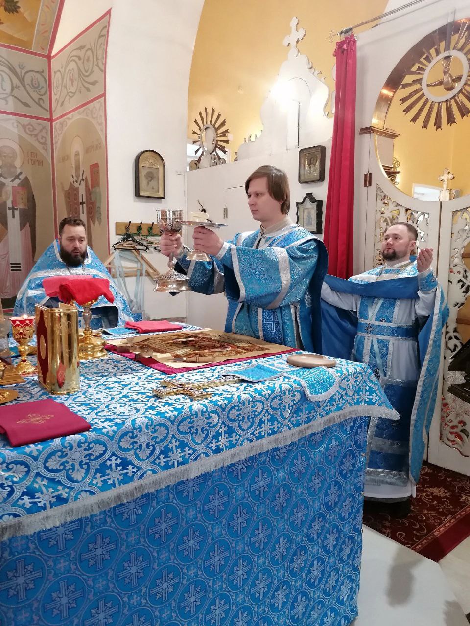 Празднование Введение во храм Пресвятой Богородицы