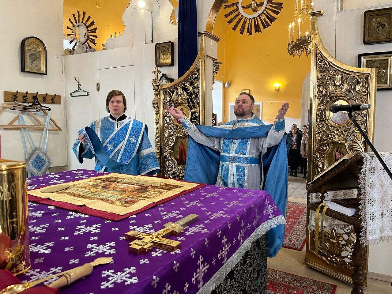 Празднование Похвалы Пресвятой Богородицы