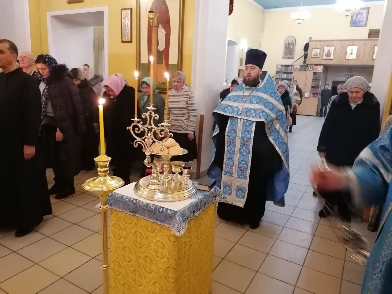 Всенощное бдение в канун праздника Сретение Господне