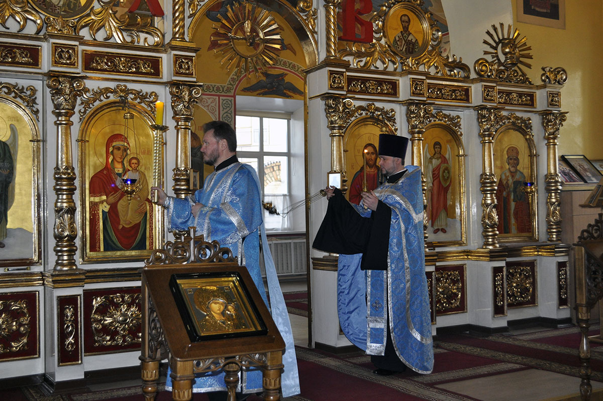 Всенощное бдение в канун Благовещения Пресвятой Богородицы