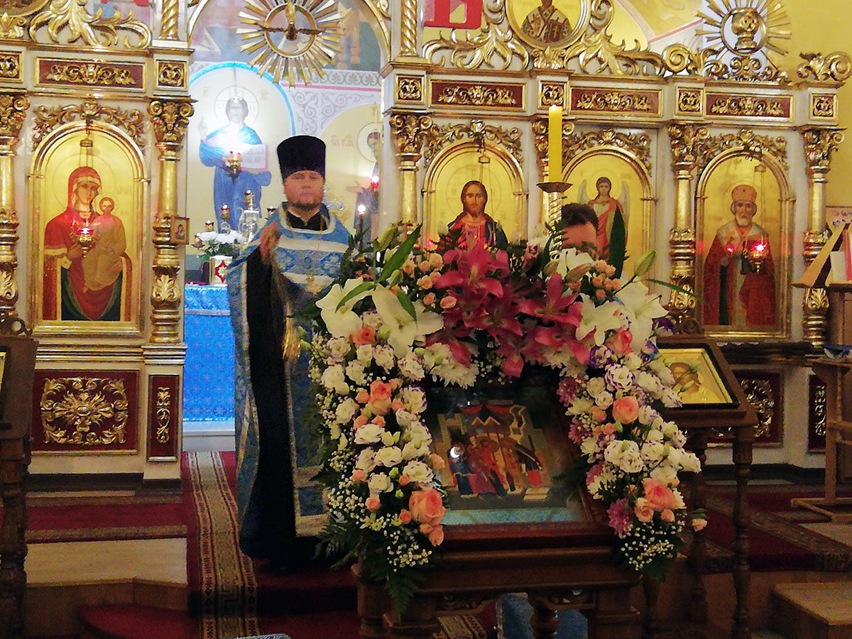 Всенощное бдение в канун празднования Введения во храм Пресвятой Богородицы