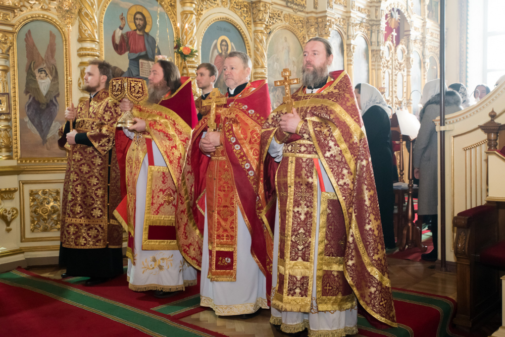 В праздник Собора новомучеников и исповедников Церкви Русской митрополит Серафим принял поздравления с днем Ангела