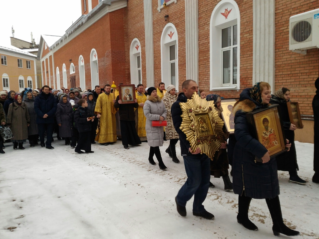 Престольный праздник нашего храма в честь святителя Николая, архиепископа Мир Ликийских, чудотворца