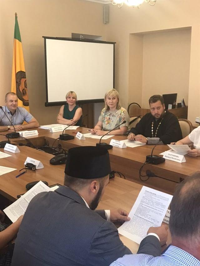 Протоиерей Антоний Шварёв принял участие в заседании комиссии по вопросам помилования