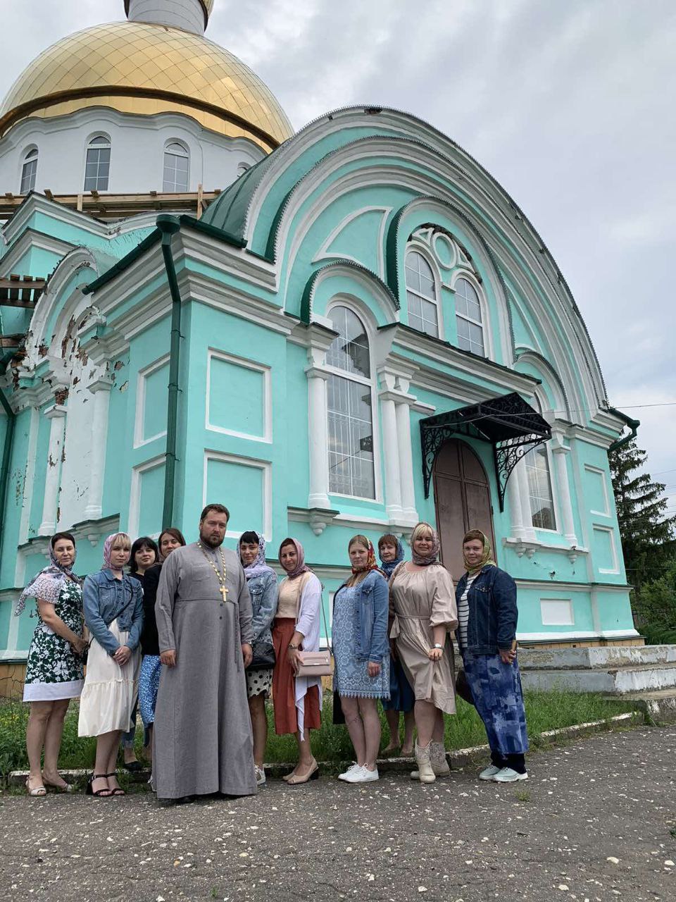 Сотрудницы УФСИН совершили паломническую поездку в Соловцовку и Оленевку 
