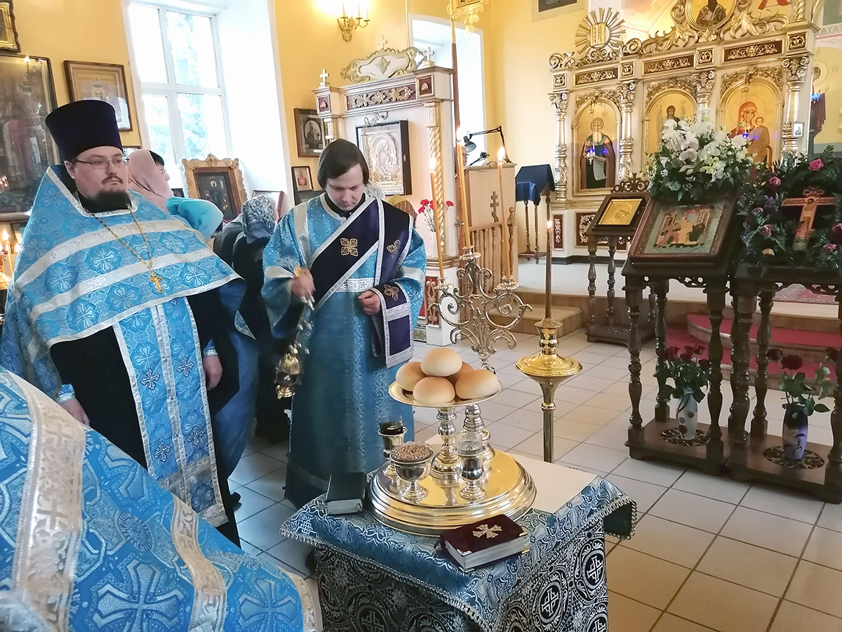 Всенощное бдение в канун праздника Благовещения Богородицы