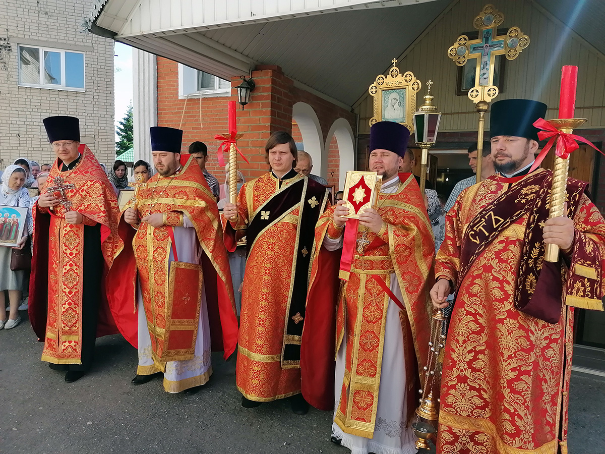 Поздравление с Днём рождения настоятеля нашего храма