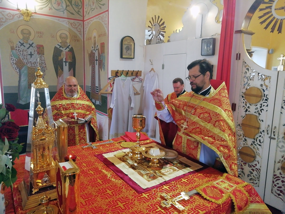 Праздник Воздвижения Животворящего Креста Господня