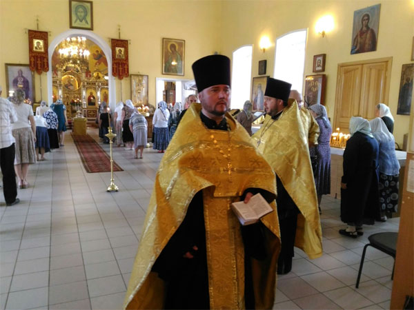 Великий праздник славных и всехвальных первоверховных апостолов Петра и Павла