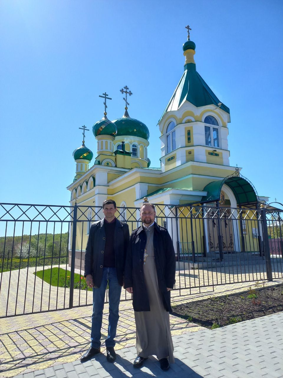 Протоиерей Александр Филиппов освятил место под строительство Воскресной школы в Камайке