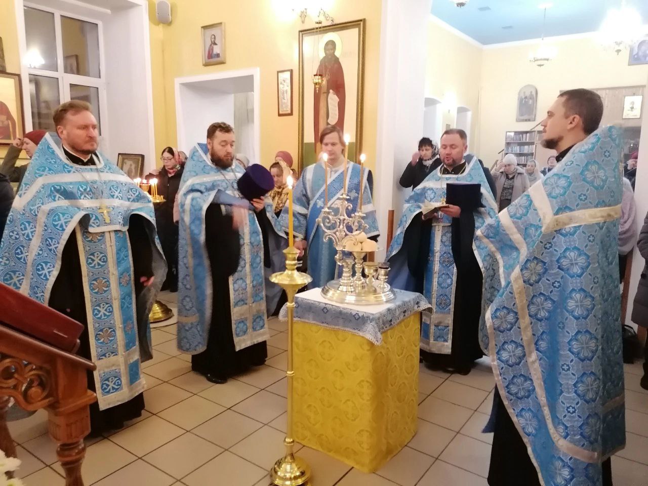 Всенощное бдение в канун празднования Введения во храм Пресвятой Богородицы