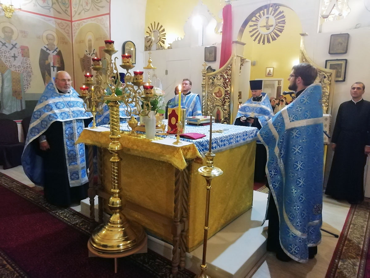 Всенощное бдение в канун празднования Покрова Пресвятой Богородицы 