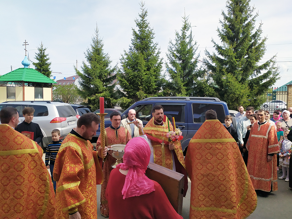 Празднование Антипасхи в Никольском храме