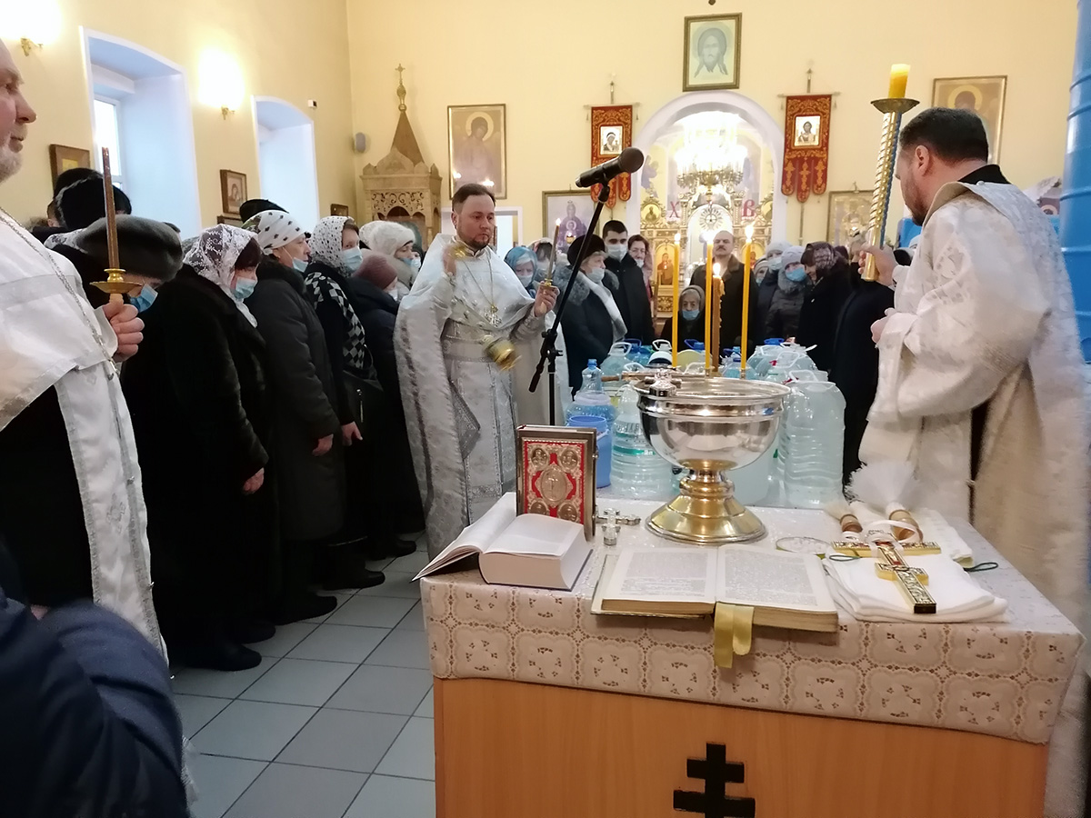 Божественные литургии на Крещение Господне 