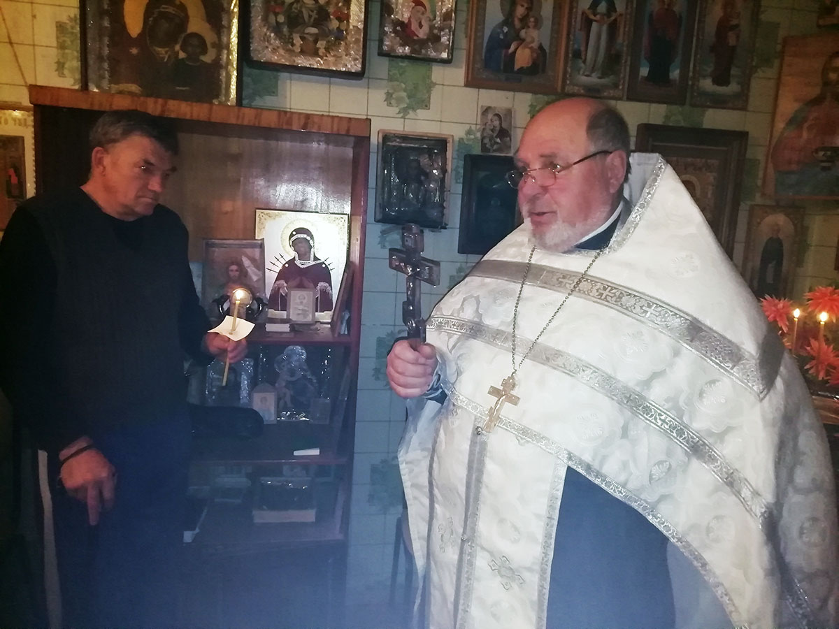 Иерей Александр Хохлов посетил Дом ночного пребывания