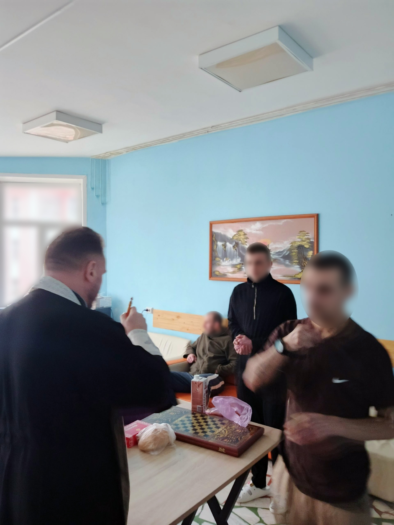 Священники посетили раненых