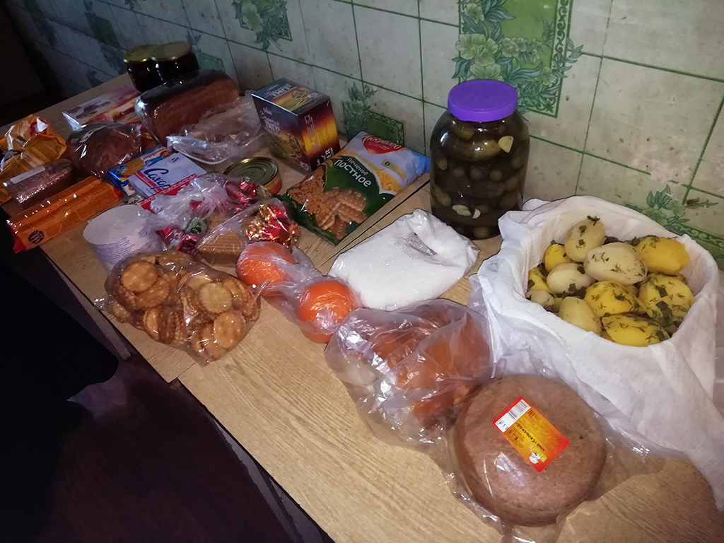 Иерей Сергий Беляков посетил Дом ночного пребывания