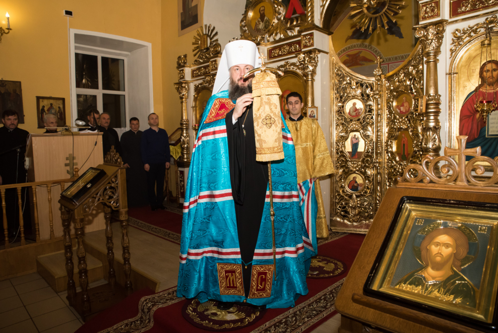 В канун престольного праздника митрополит Серафим совершил всенощное бдение в нашем храме