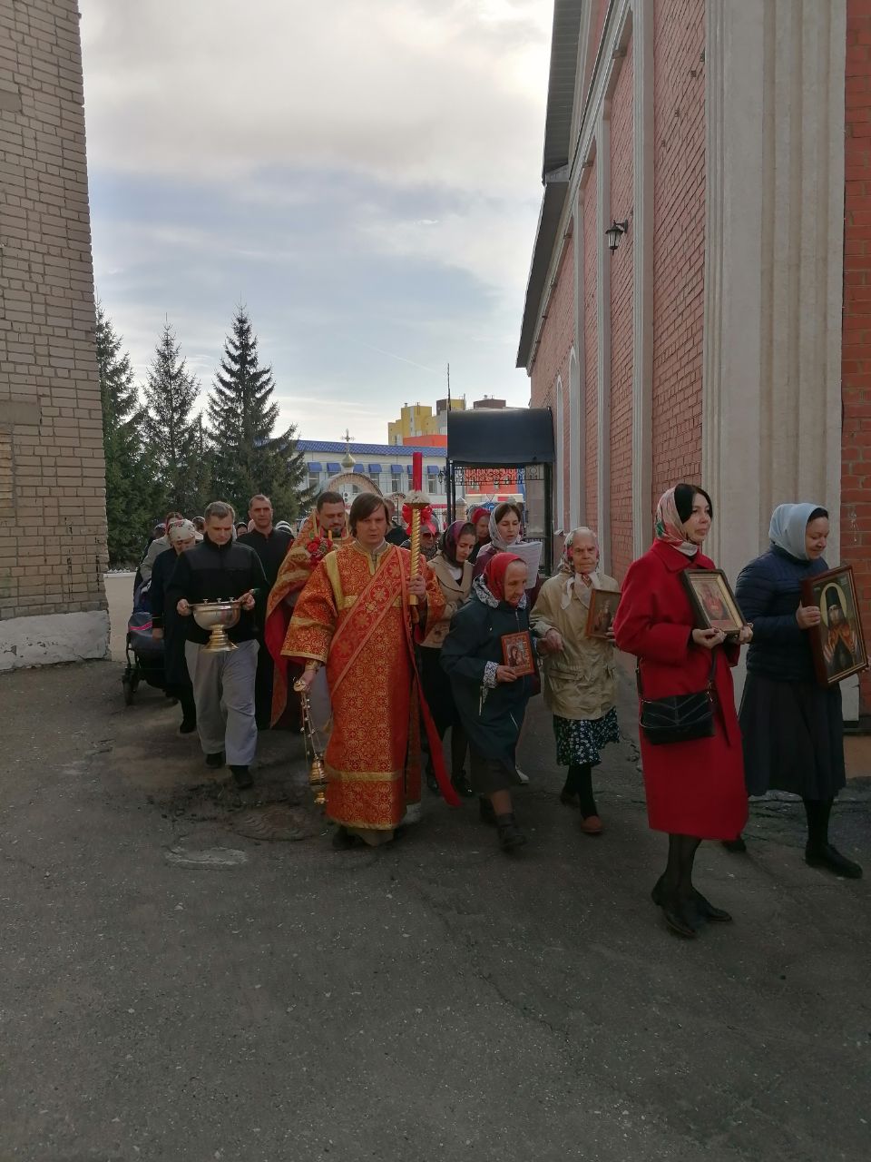 Богослужение во вторник Светлой седмицы 