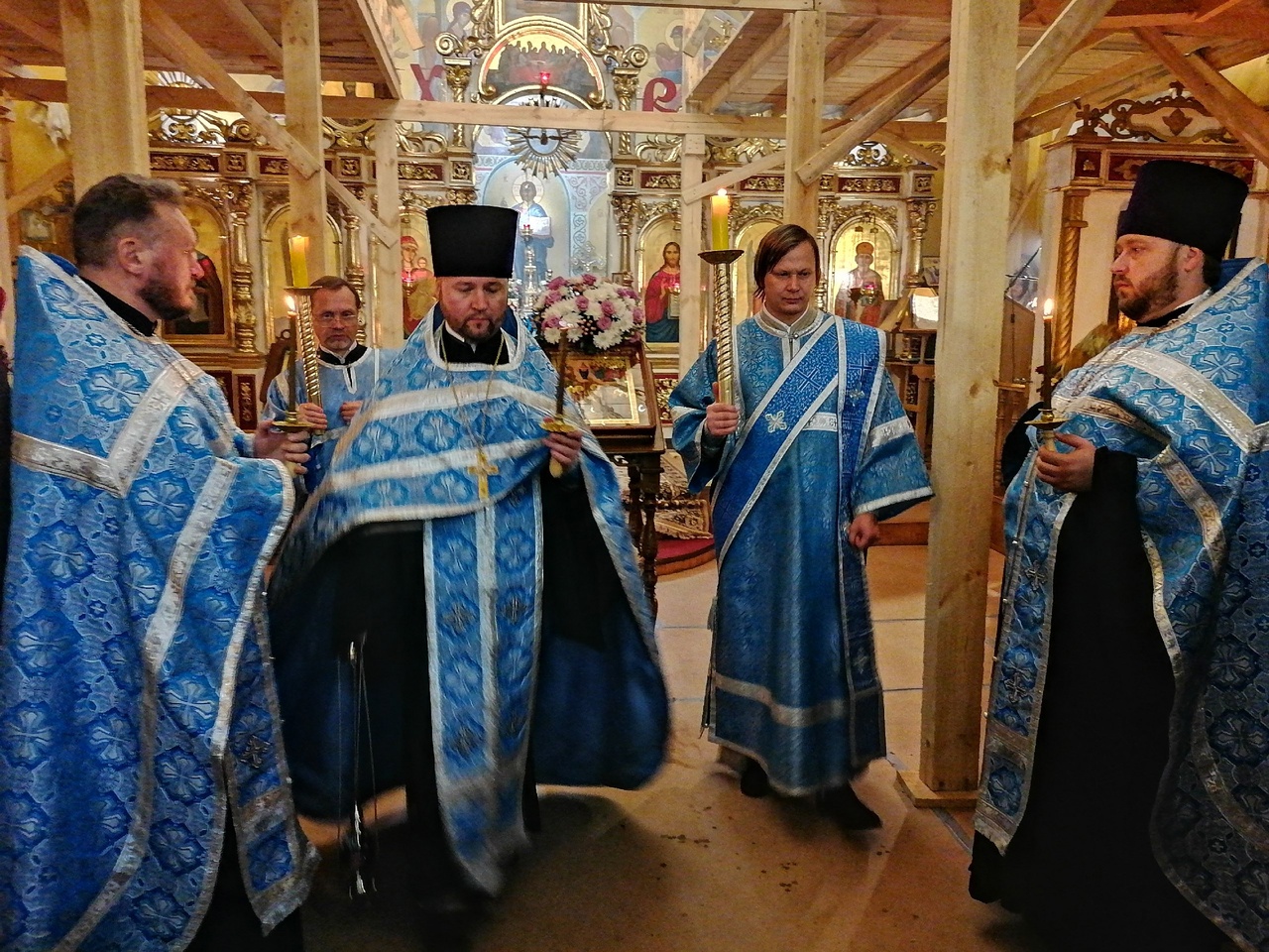 Всенощное бдение в канун праздника Покрова Пресвятой Богородицы