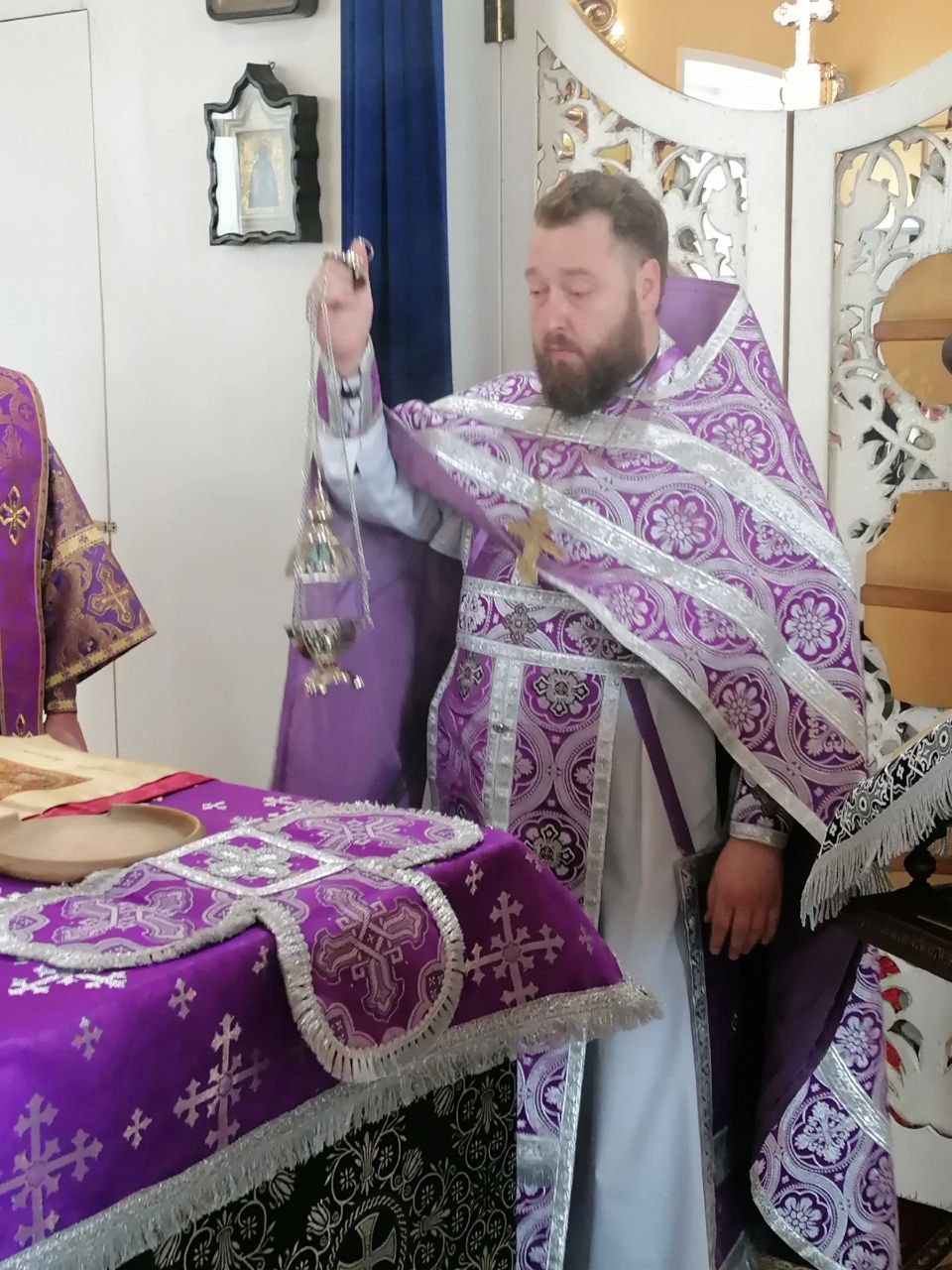 Божественная литургия в Великий Четверток  