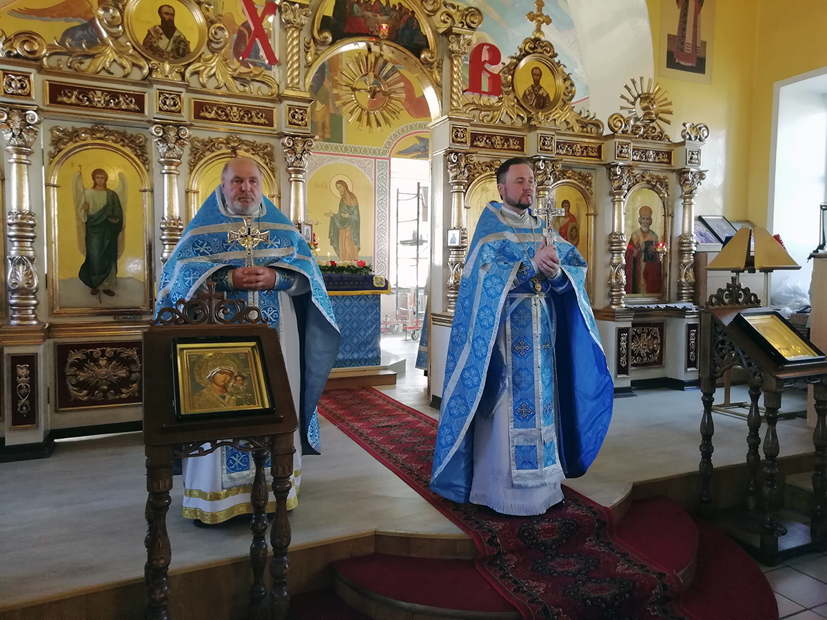 Литургия в пятницу попразднства Успения Песвятой Богородицы