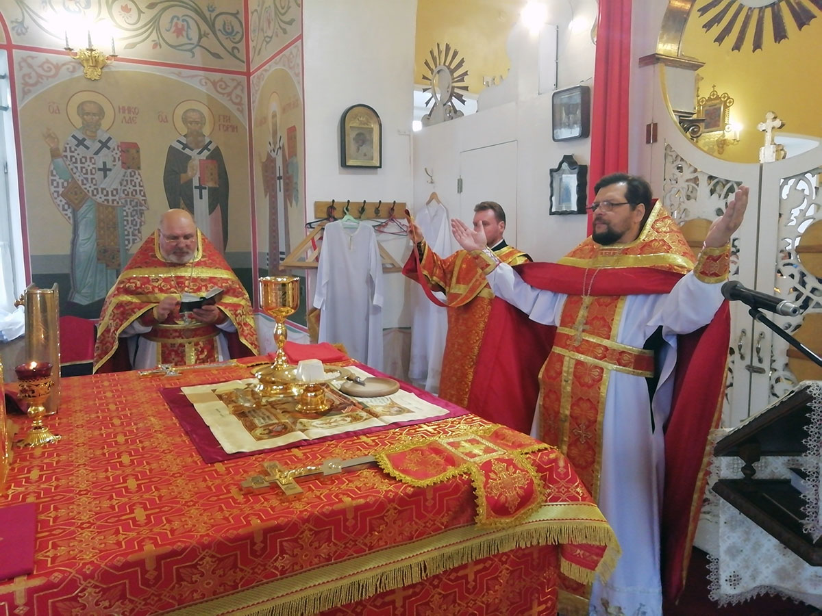 Праздник Воздвижения Животворящего Креста Господня