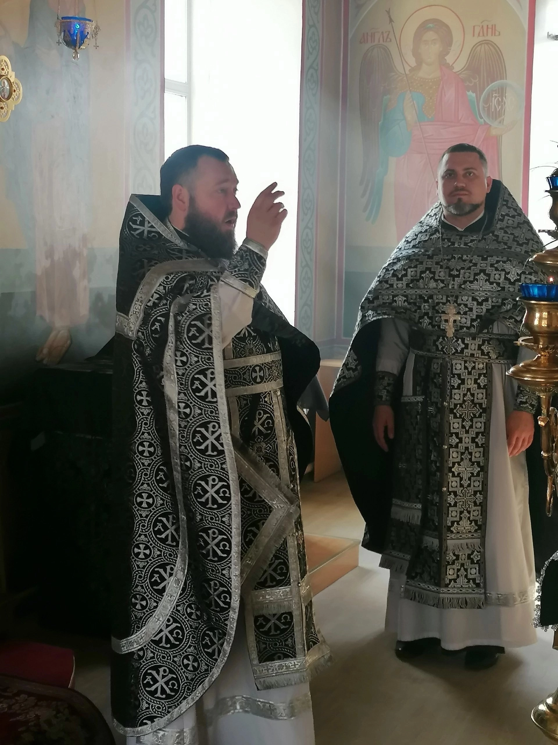 Протоиерей Антоний Шварёв совершил Божественную Литургию Преждеосвященных Даров