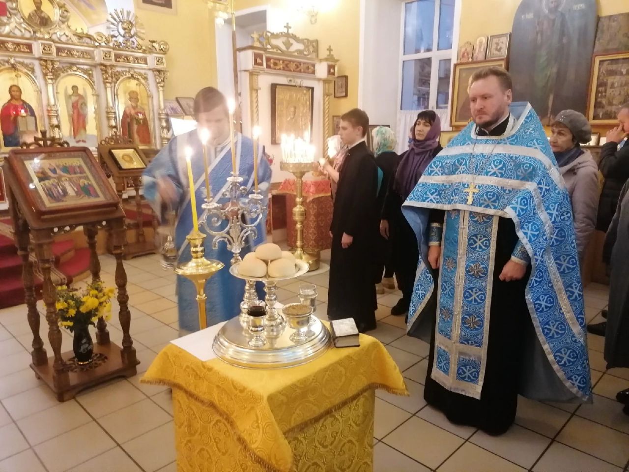 Всенощное бдение в канун праздника Покрова Пресвятой Богородицы 