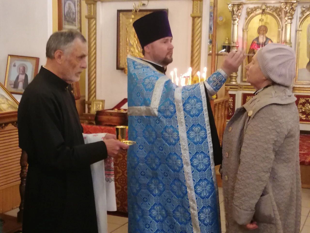 Всенощное бдение в канун праздника Покрова Пресвятой Богородицы