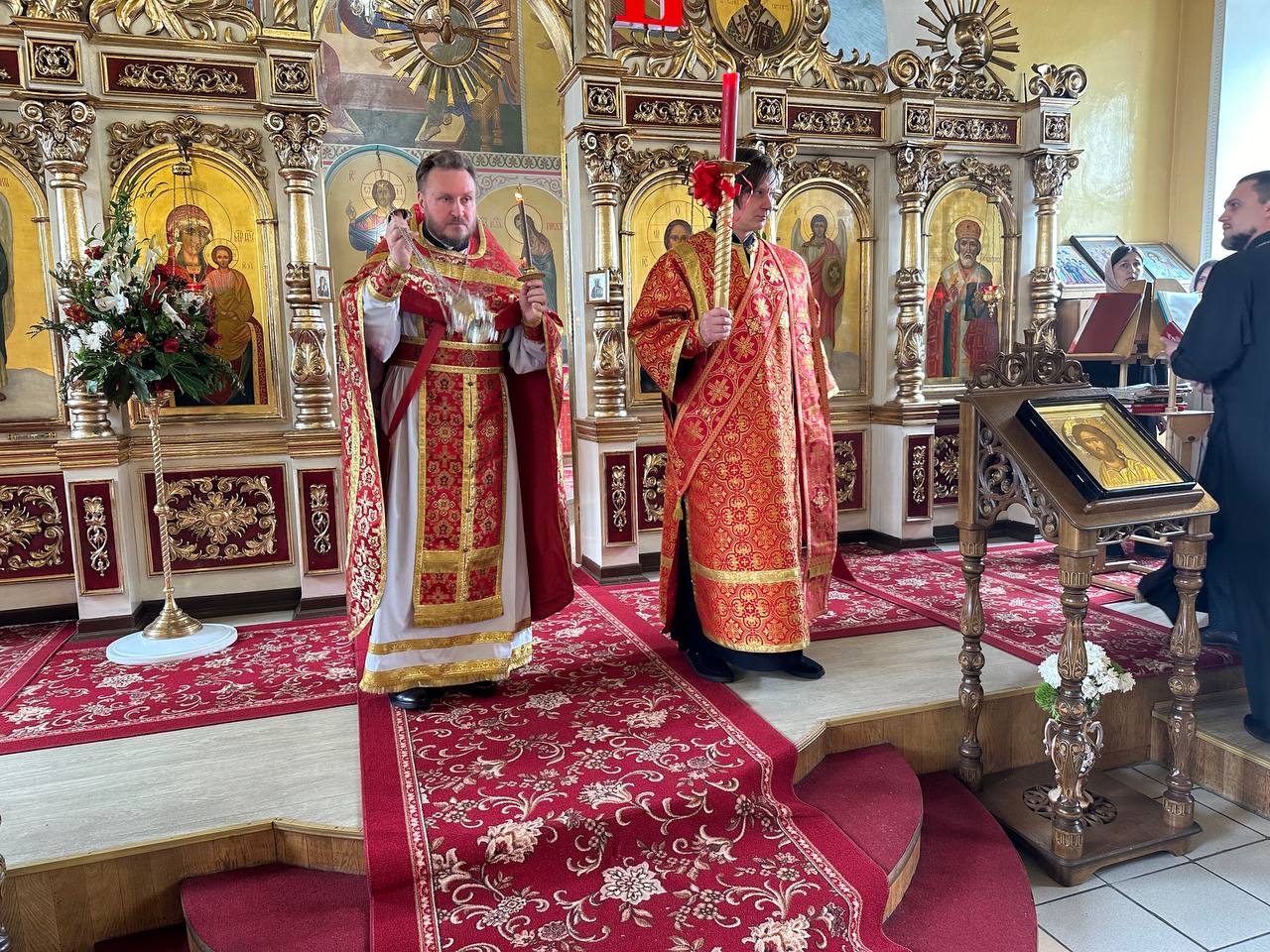 Празднование Радоницы в нашем храме