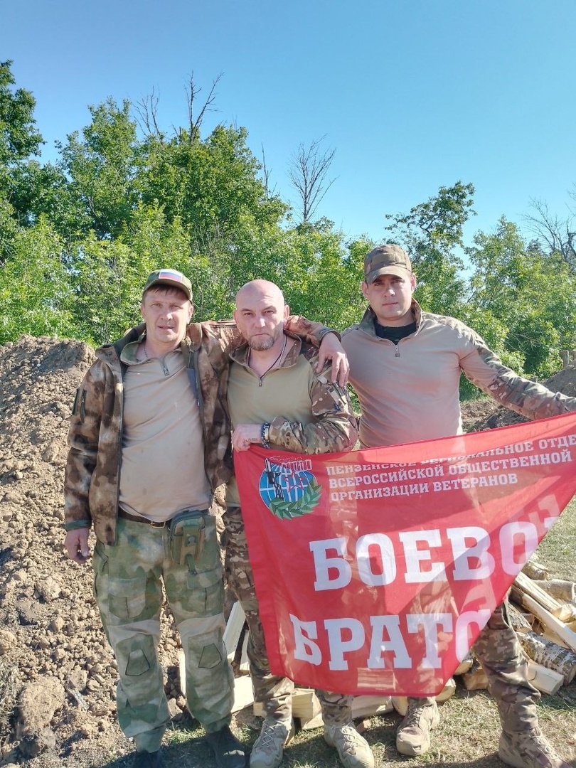 Иерей Сергий Карасёв встретился с представителем патриотического клуба "Рокот-Пенза"