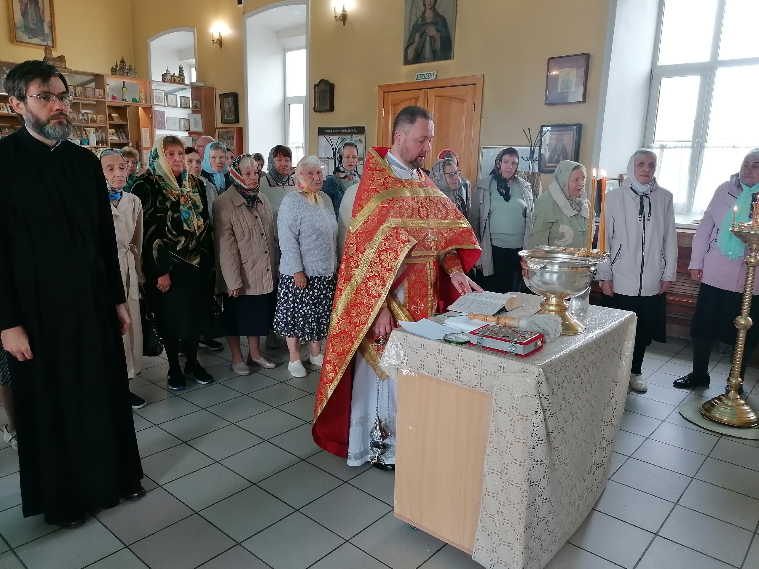 В день Усекновения главы Иоанна Предтечи протоиерей Александр Филиппов совершил литургию