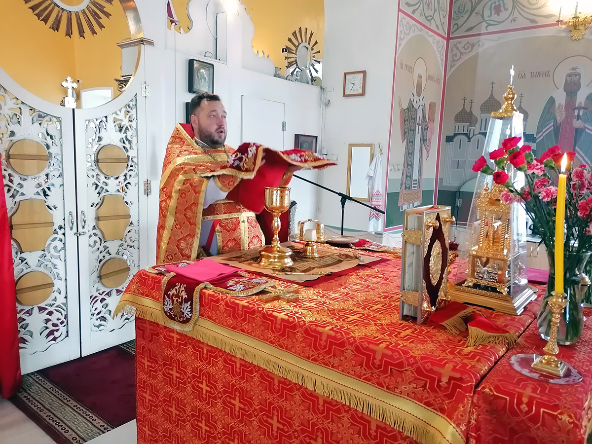 Праздник Воздвижения Животворящего Креста Господня