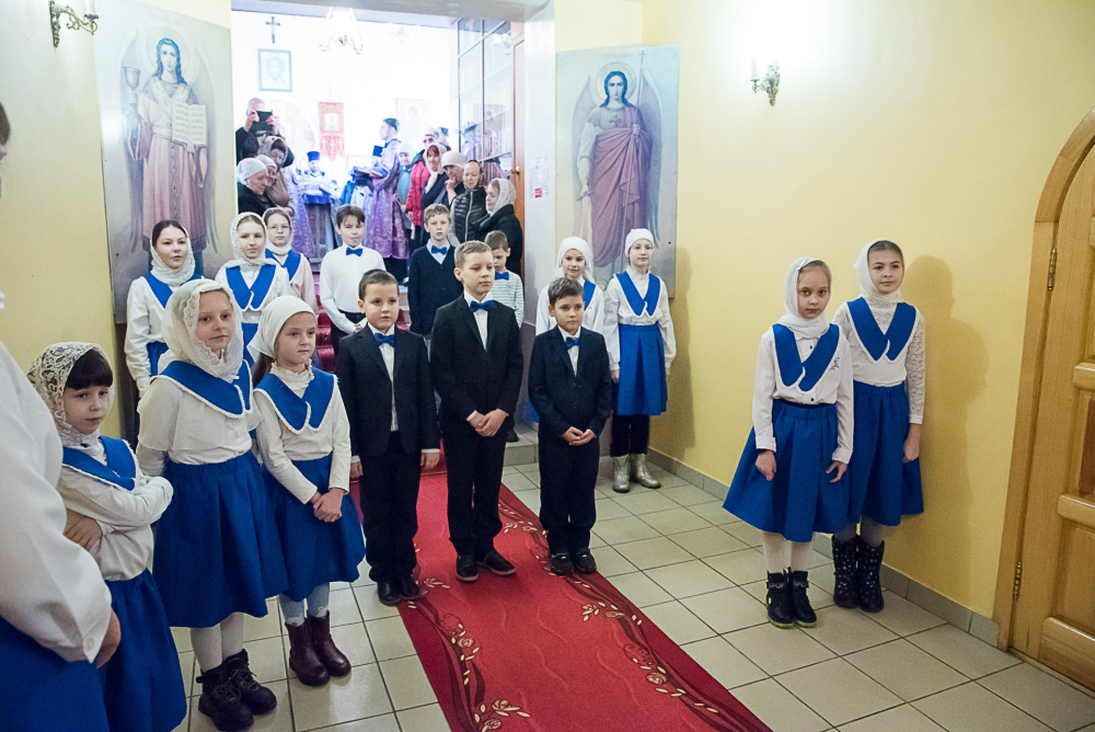 В Неделю Крестопоклонную митрополит Серафим совершил литургию в нашем храме