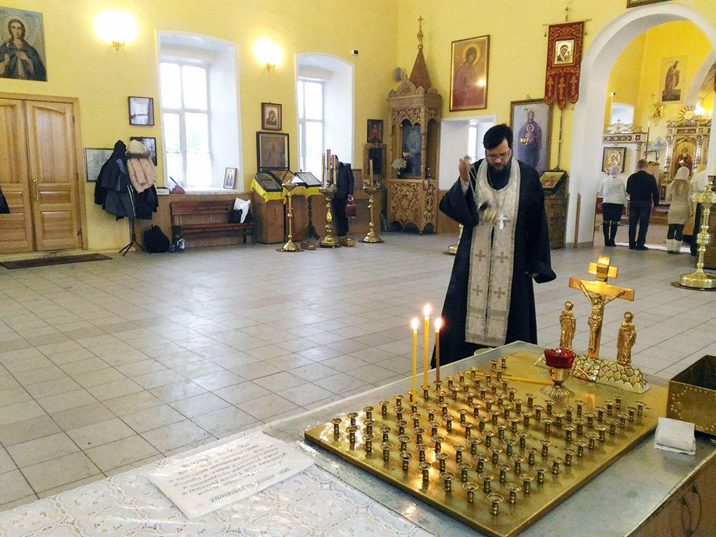 Иерей Сергий Беляков совершил панихиду по галлиполийцам