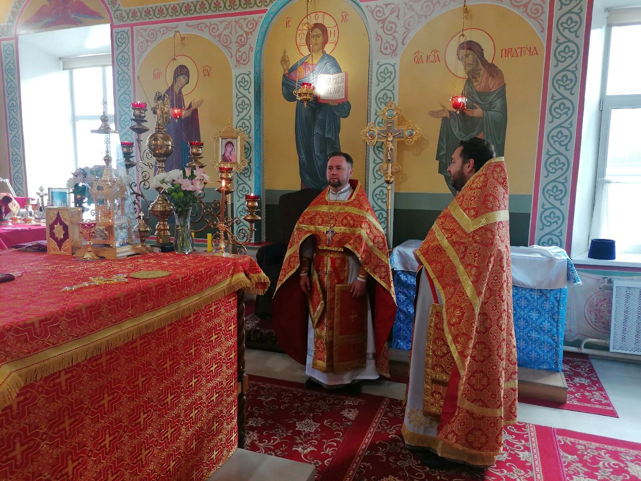 Празднование Воздвижения Животворящего Креста Господня 