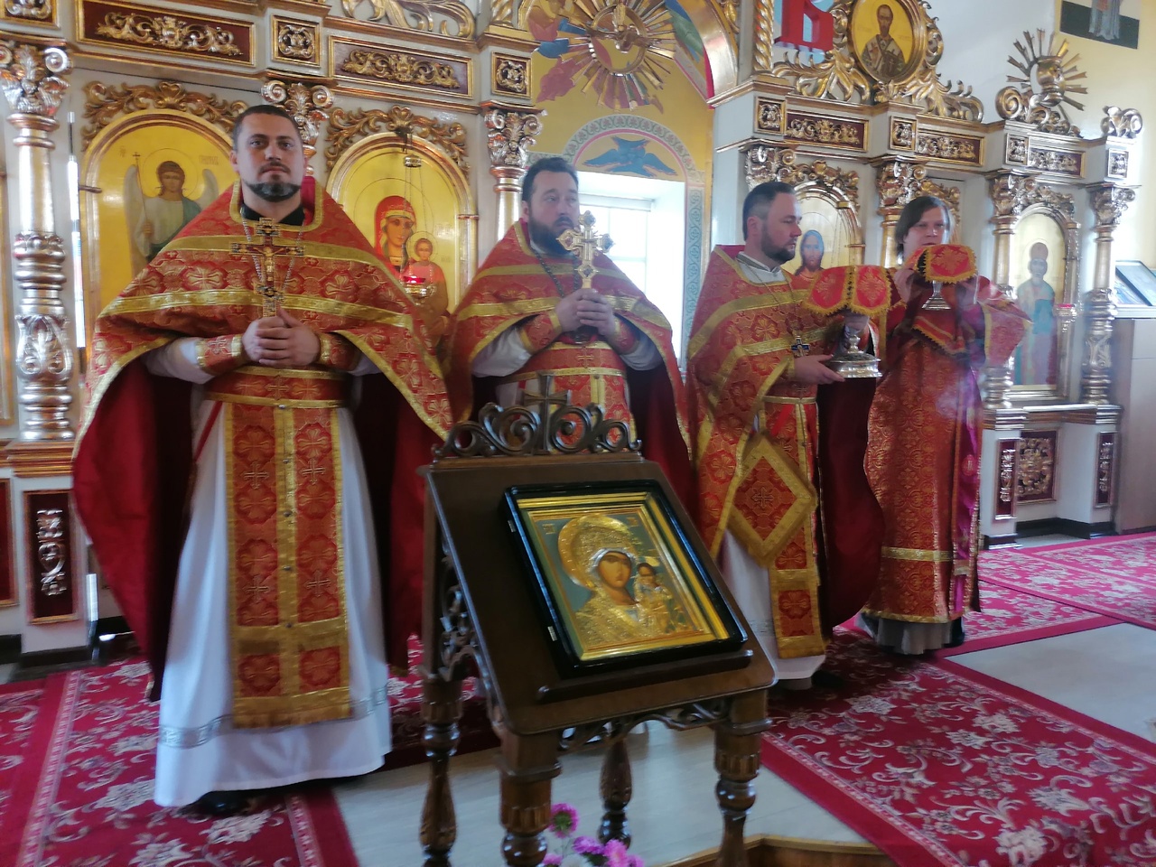 Празднование Происхождение Честных Древ Животворящего Креста Господня