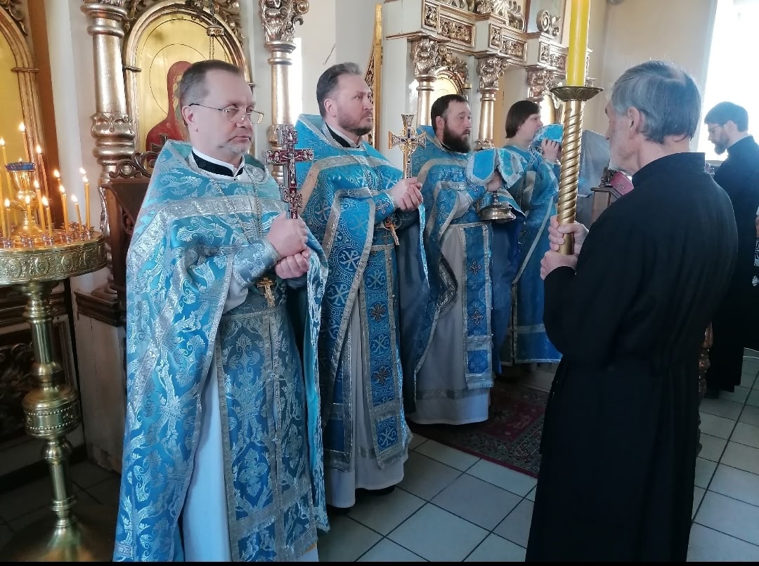 Празднование Похвалы Пресвятой Богородицы