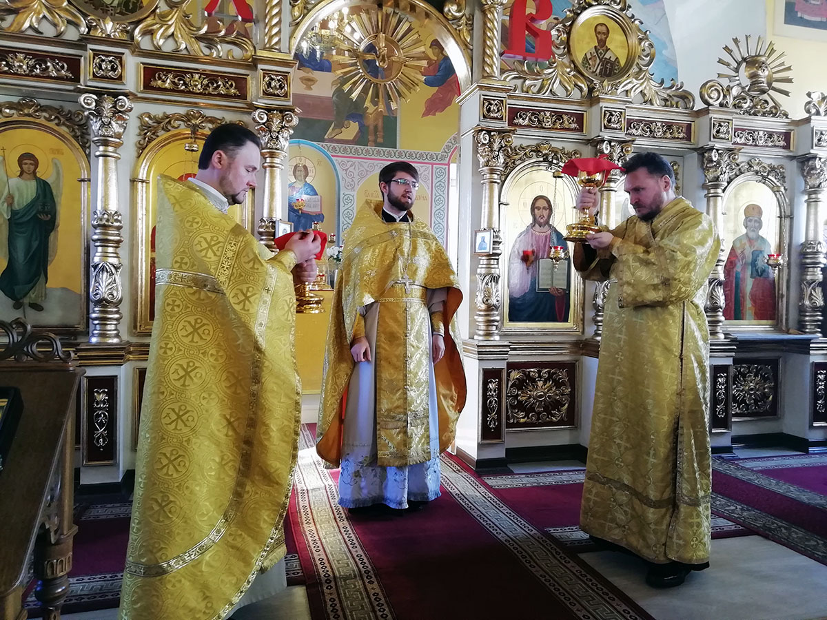 Неделя о мытаре и фарисее